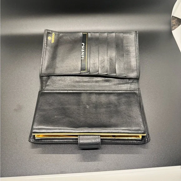CHANEL BLK Caviar Leather Long Wallet - Picture 10 of 16